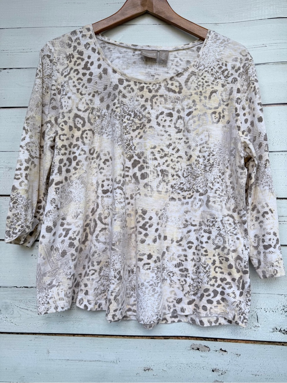 Chico's Animal Print Linen Blend 3/4 Sleeve Top - Size 2 (Large)